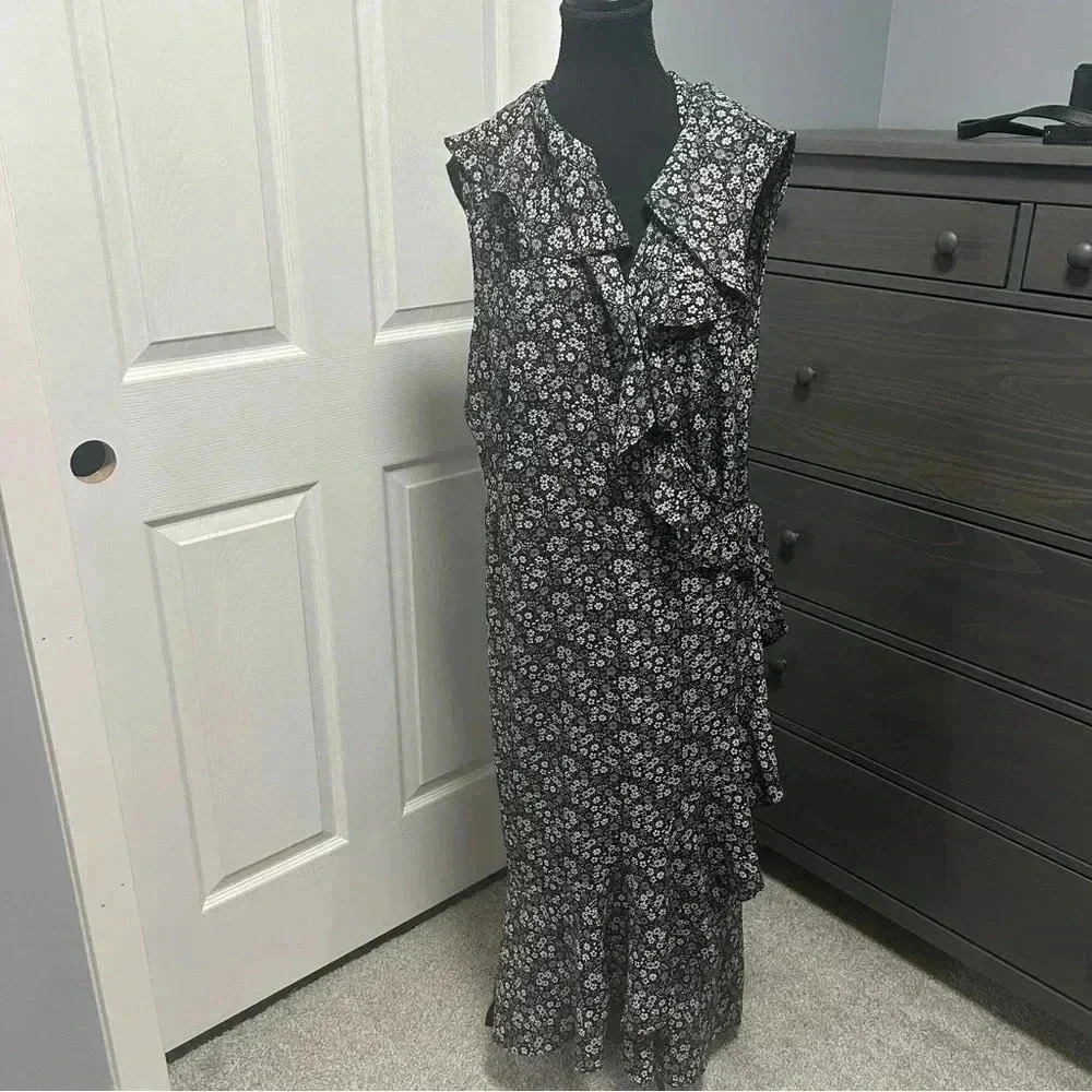 Max  Studio Dress